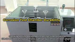 La chambre d'essai au brouillard salin.